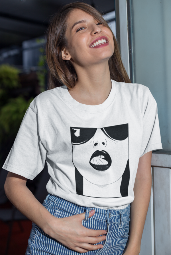 Face Lady Graphic T-shirt - Image 2