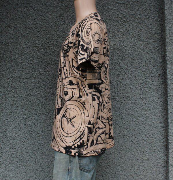 Clock and Gears Doodle Grahpic T-shirt - Image 3